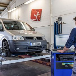 Kai Hansen KFZ-Meisterbetrieb in Büdelsdorf Schleswig-Holstein Werkstatt Galerie 18